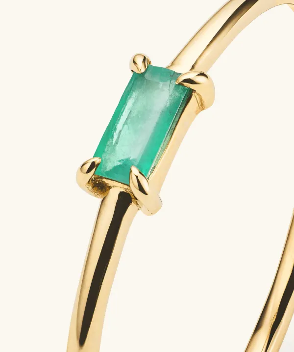 Rings<Mejuri Baguette Emerald Stacker Ring