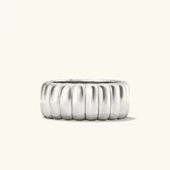 Rings<Mejuri Charlotte Bold Ring