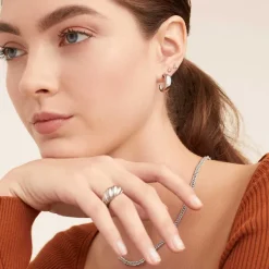 Earrings<Mejuri D Me Hoops