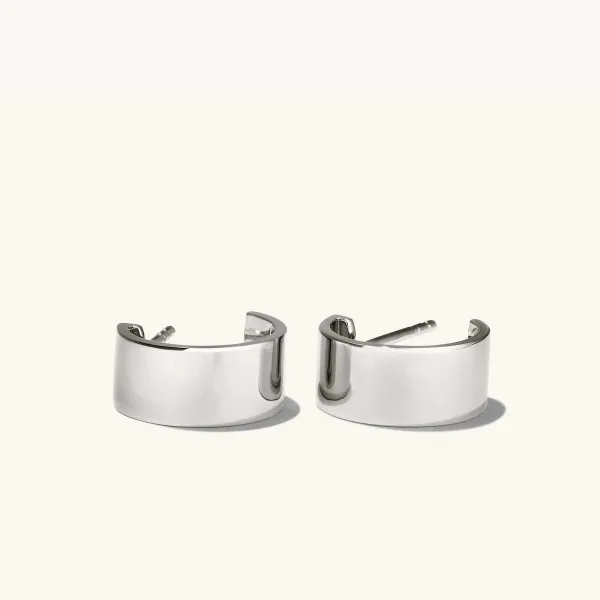 Earrings<Mejuri Daily Huggie Hoops