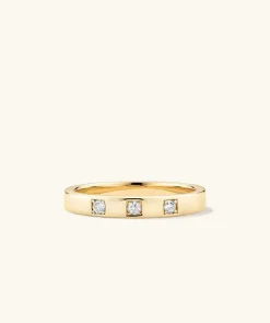 Rings<Mejuri Diamonds Band