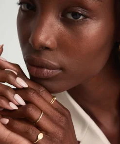 Rings<Mejuri Diamonds Line Ring