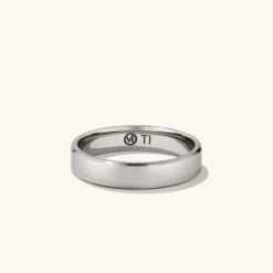 Rings<Mejuri 4Mm Smooth Band