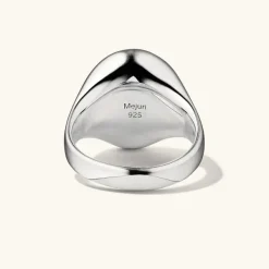 Rings<Mejuri Oval Gemstone Signet Ring