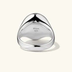 Rings<Mejuri Oval Gemstone Signet Ring