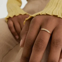 Rings<Mejuri Pav Diamond Bar Stacker Ring