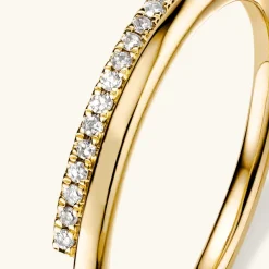 Rings<Mejuri Pav Diamond Bar Stacker Ring