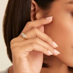 Rings<Mejuri Pav Diamond Croissant D Me Ring