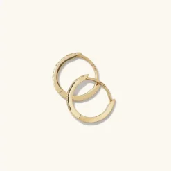 Earrings<Mejuri Pav Diamond Huggie Hoops