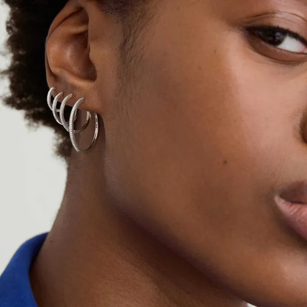 Earrings<Mejuri Pav Diamond Medium Hoops