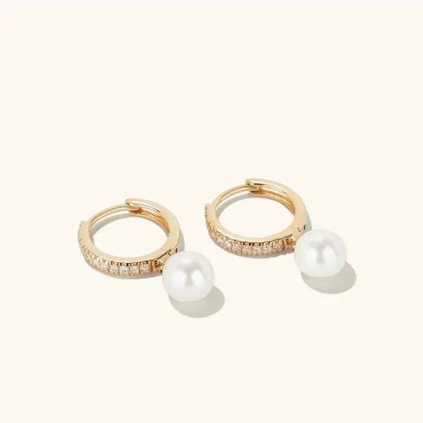 Earrings<Mejuri Pav Diamond Pearl Huggies