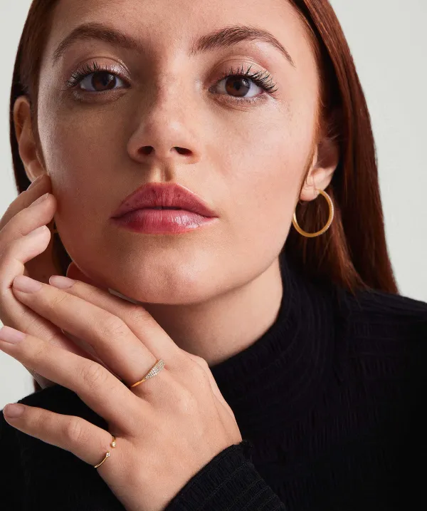 Rings<Mejuri Pav Diamond Slim Signet