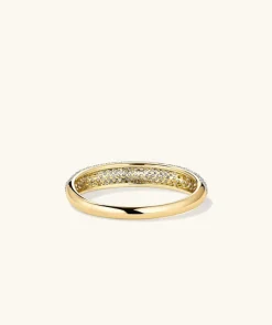 Rings<Mejuri Pav Diamond Thin D Me Ring