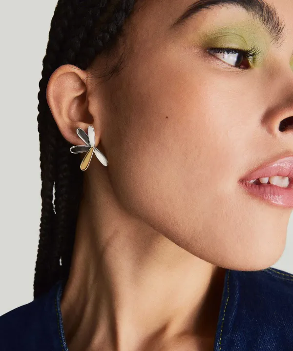 Earrings<Mejuri Pressed Flower Two-Tone Large Stud Earrings