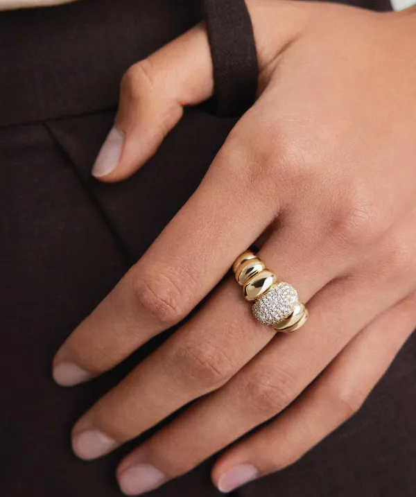 Rings<Mejuri Puffy Charlotte Pav Diamond Ring
