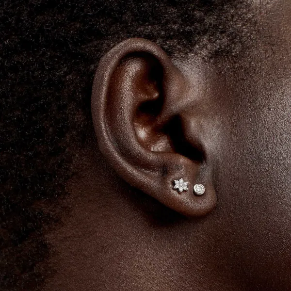 Earrings<Mejuri Round Diamond Studs