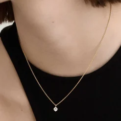 Necklaces<Mejuri Round Topaz Necklace