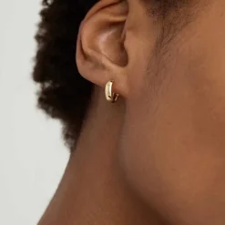 Earrings<Mejuri Single Bold Huggie Hoop