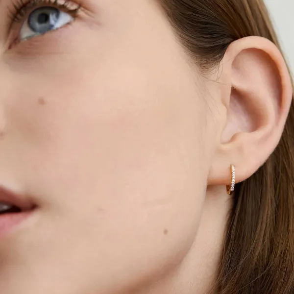 Earrings<Mejuri Single Pav Diamond Huggie Hoop