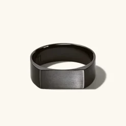 Rings<Mejuri Slim Rectangular Signet Ring