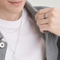 Rings<Mejuri Slim Rectangular Signet Ring
