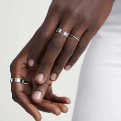 Rings<Mejuri Stacker Ring