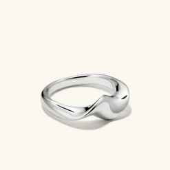 Rings<Mejuri Wave Ring